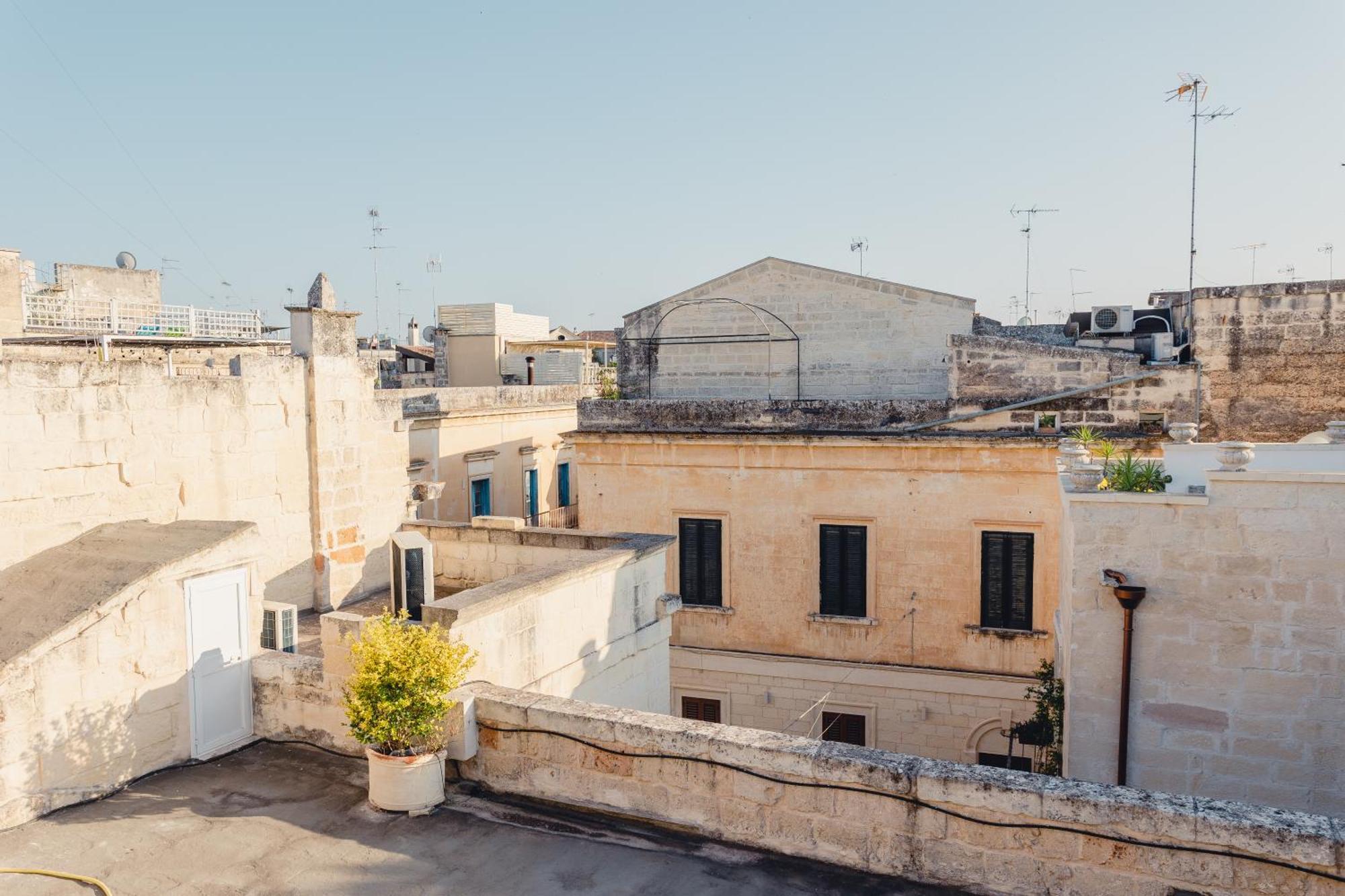 Convivo Apartment Palazzo Galateo - Private Rooftop Terrace Lecce Exterior photo